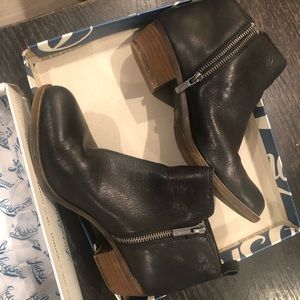 LUCKY BRAND Basel Moro Bootie size 8